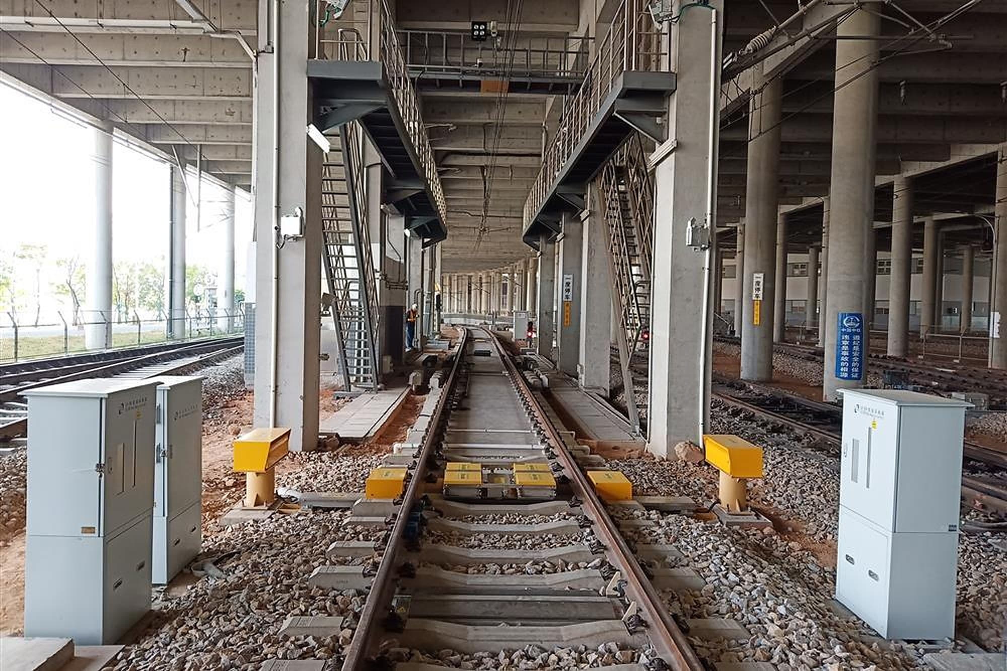 Urban metro inspection robotics